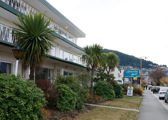 Lakeside Motel